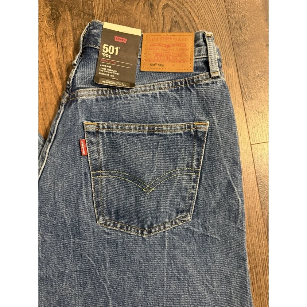 Levis 501 Original Jeans Mens 28x32 Blue Denim Straight Leg Button Fly NWT New